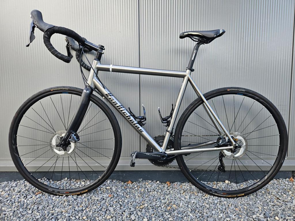 Van Nicholas Ventus Disc Titanium racefiets - Ultegra - M, Fietsen en Brommers, 28 inch, Zo goed als nieuw, Meer dan 20 versnellingen