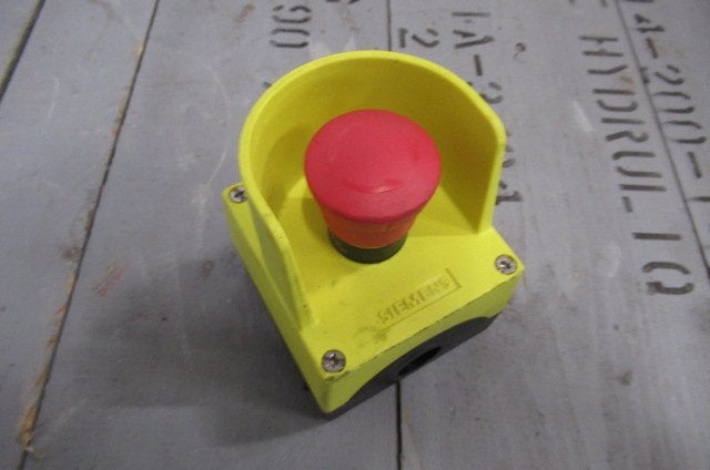 Noodstop SIEMENS 3SU1801-0NB00-2AC2., Ophalen of Verzenden, Nieuw