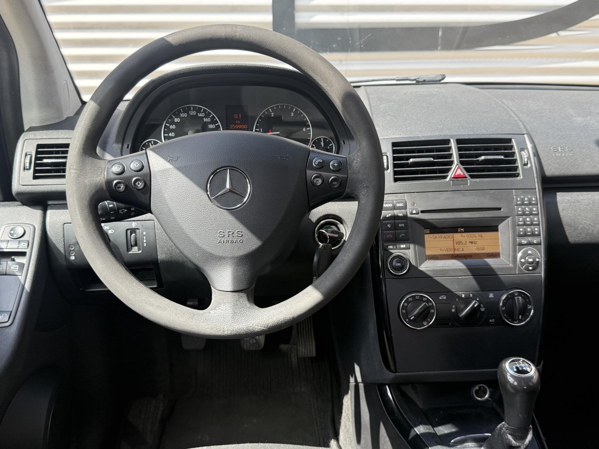 Mercedes-Benz A-klasse 180 CDI Business Class 2e Eigenaar|Ai, Voorwielaandrijving, Gebruikt, 4 cilinders, Zwart