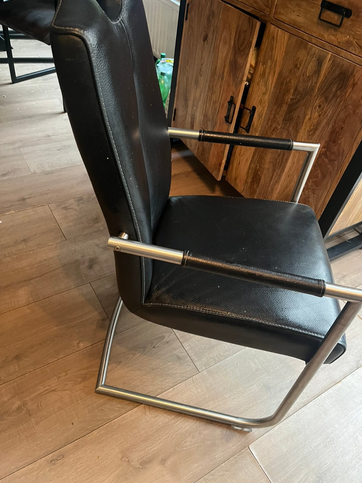 Echte leren stoelen, Huis en Inrichting, Ophalen, Gebruikt, Zwart, Leer