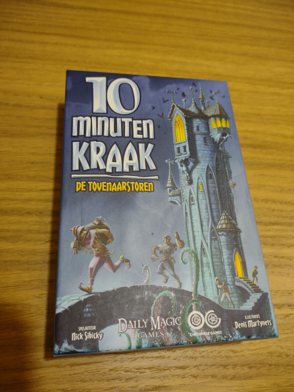 10 minuten kraak spelletje, Daily magic games, Ophalen of Verzenden, Zo goed als nieuw, Vijf spelers of meer