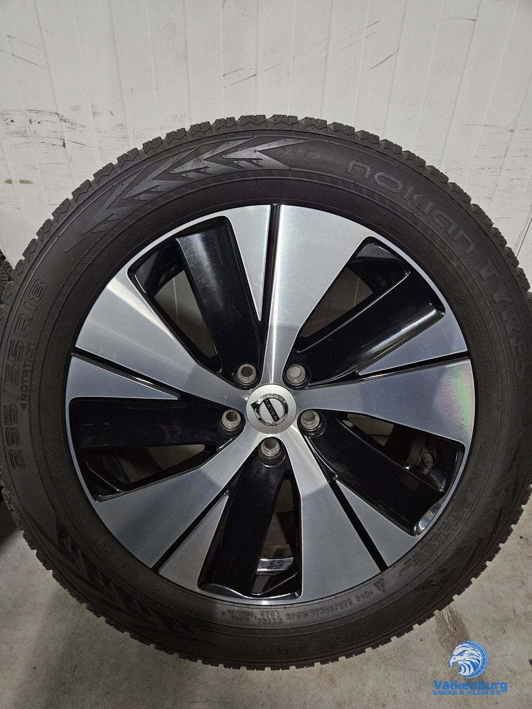 5-6mm! Originele Volvo XC40 Black Diamond Cut 18 inch velgen, 18 inch, Gebruikt, -, -