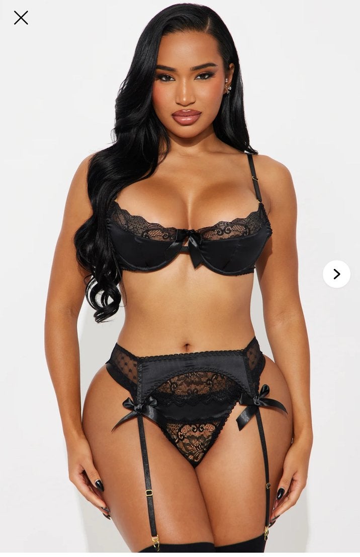 3 Piece Satin set zwart, Ophalen of Verzenden, Zwart
