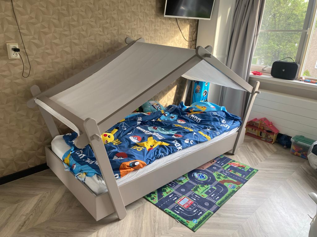 Peuterbed met dak 90x200 - Huisbed voor kinderen, Kinderen en Baby's, Kinderkamer | Bedden, Ophalen, Gebruikt, 180 cm of meer