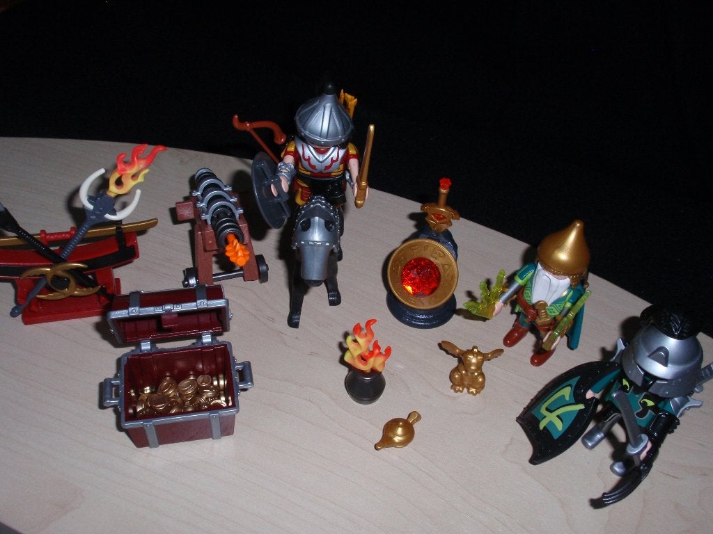 PLAYMOBIL STRIJDERS OM DE DRAKENSCHAT, Ophalen of Verzenden, Nieuw, Complete set, Figuren