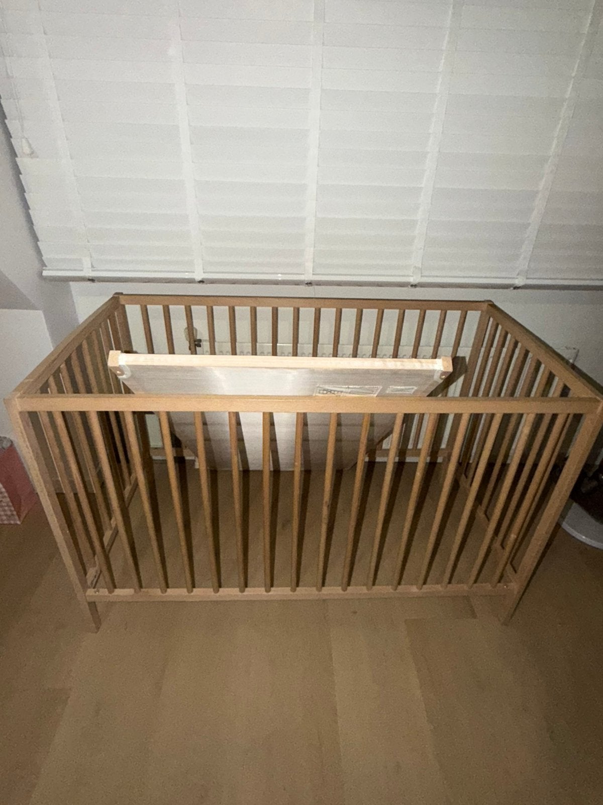 Ikea baby bed, Kinderen en Baby's, Babywiegjes en Ledikanten, Ophalen of Verzenden, Zo goed als nieuw, Ledikant
