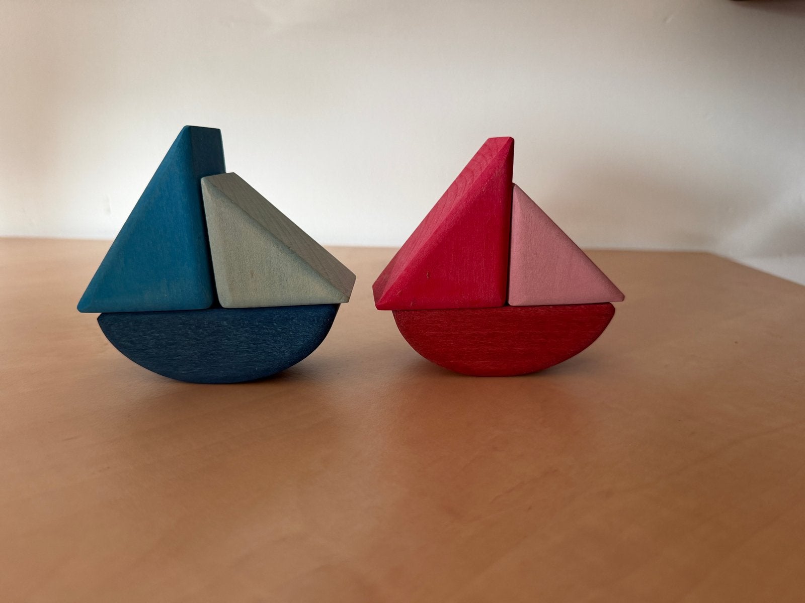 Houten speelgoedbootjes - set van 2 GRIMMS, Ophalen of Verzenden, Zo goed als nieuw, Overige typen