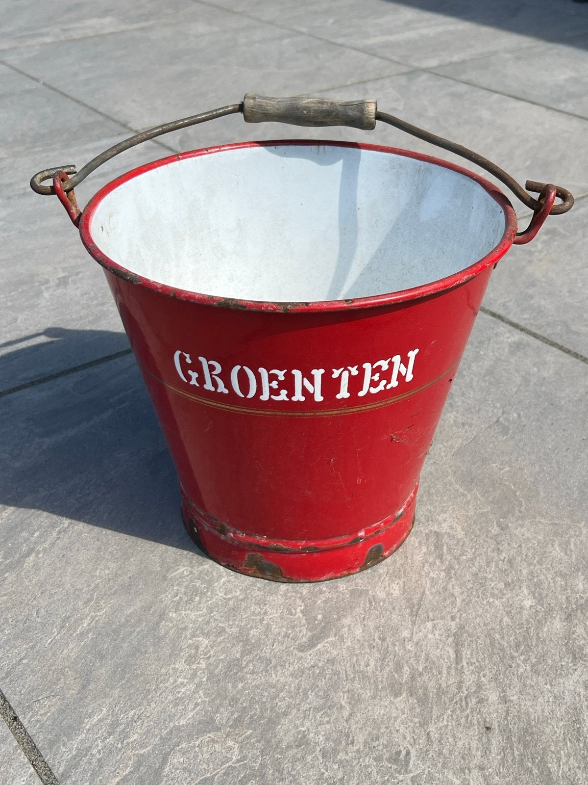 Retro rode ijzeren emmer met houten handvat - 'Groenten', Huis en Inrichting, Emmers, Ophalen of Verzenden, Gebruikt, IJzer, Met handgreep
