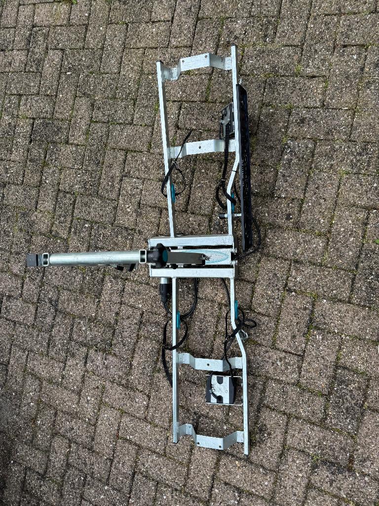 Multa Fietsendrager, Auto diversen, Fietsendragers, Ophalen, 2 fietsen, Zo goed als nieuw, Trekhaakdrager