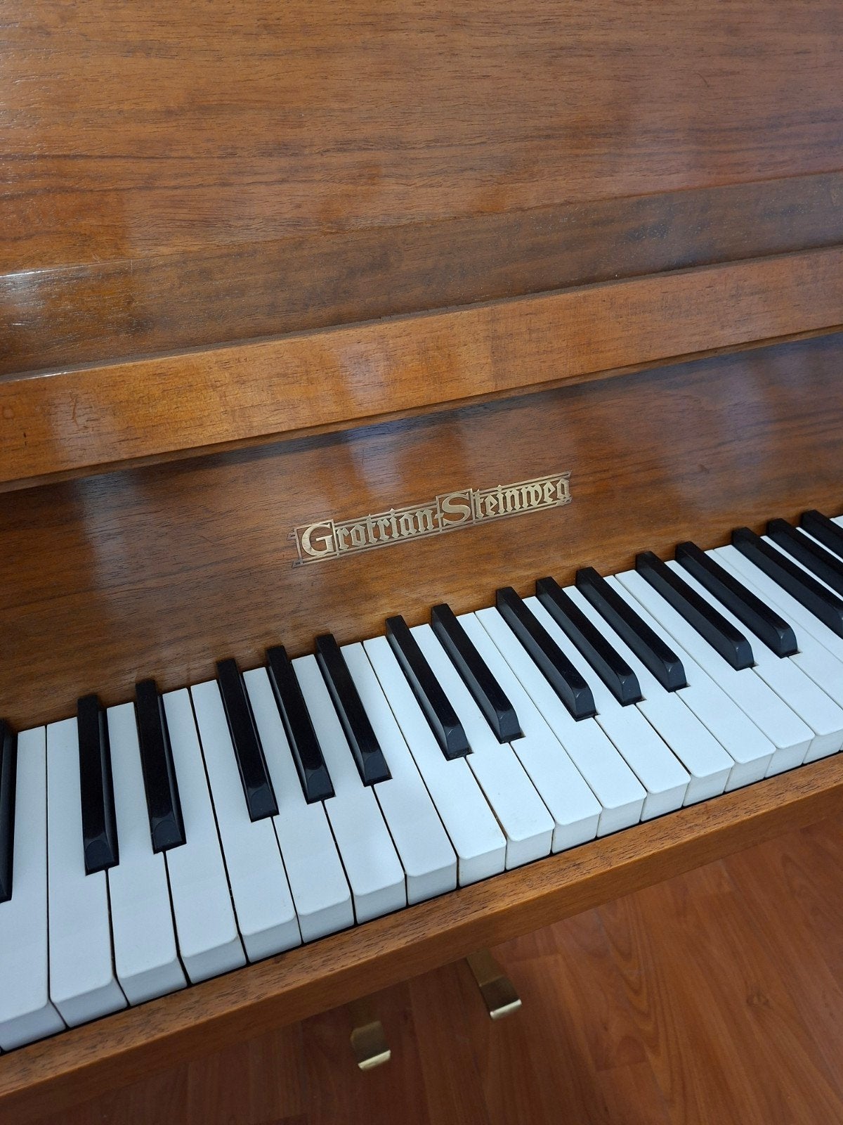 Grotrian Steinweg piano. Goed onderhouden. Zeer bijzondere k, Ophalen, Gebruikt, Bruin