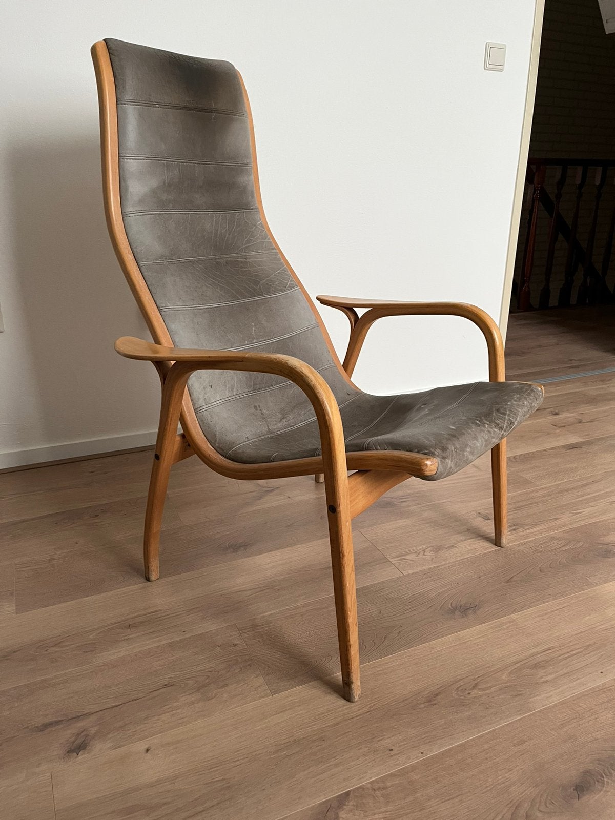 Swedese Lamino Fauteuil grijs leer, Ophalen, Gebruikt, Minder dan 75 cm, 50 tot 75 cm