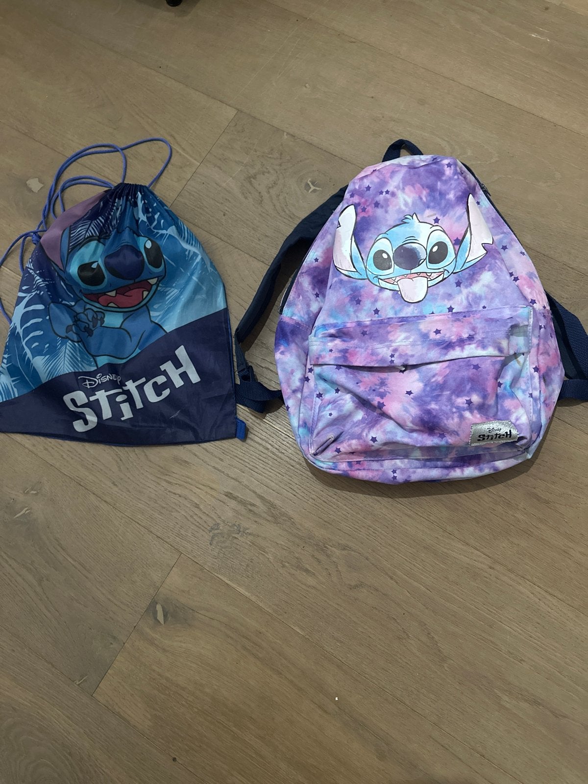 Disney Stitch rugzak en gymtas set, Gebruikt, Disney of Dora, 25 tot 40 cm, Ophalen of Verzenden