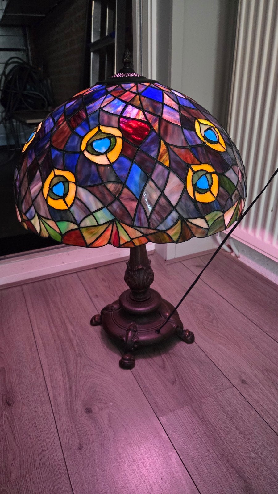 Prachtige Tiffany lamp met pauwenogen patroon, Ophalen