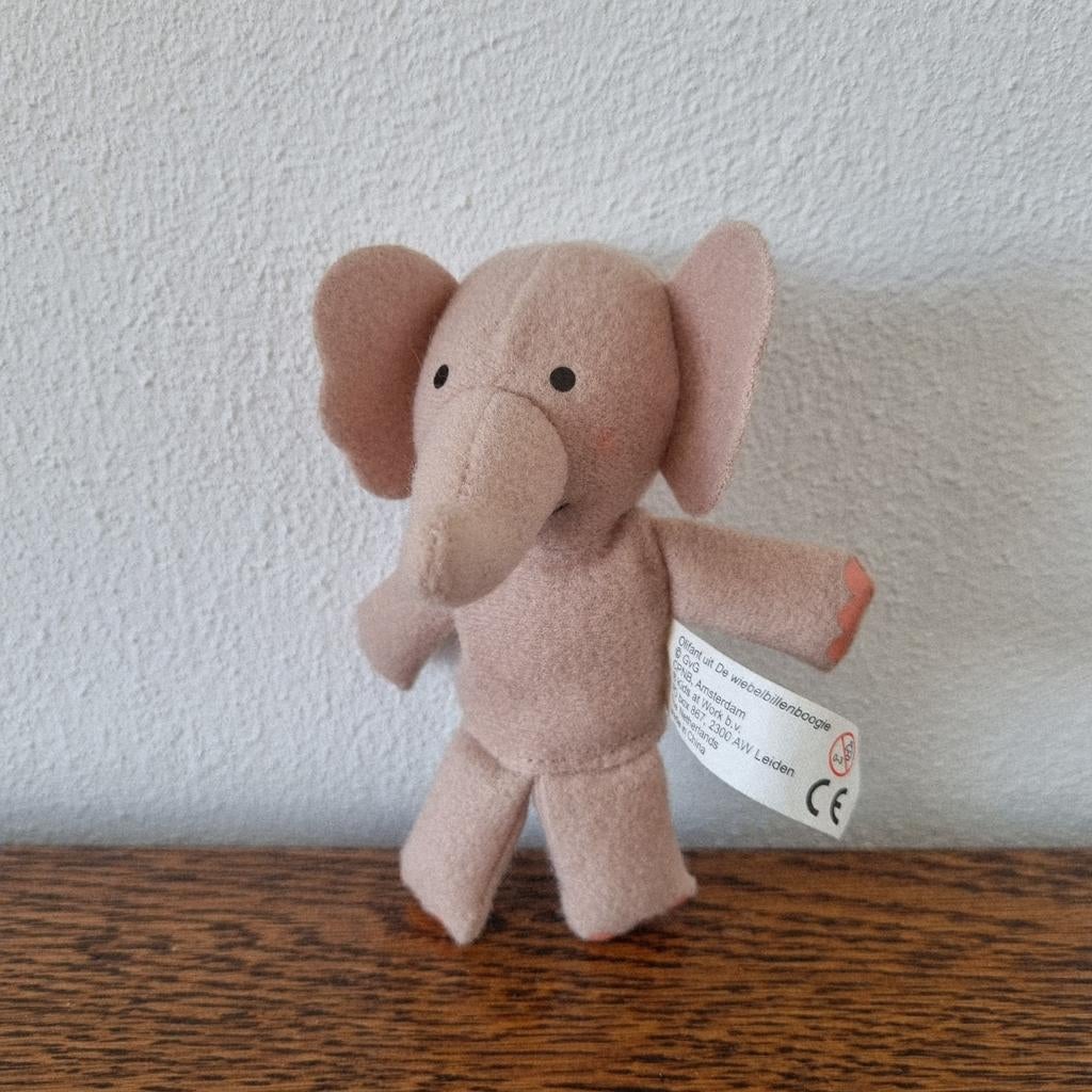 De Wiebelbillenboogie olifant vingerpop knuffel, Ophalen of Verzenden, Olifant
