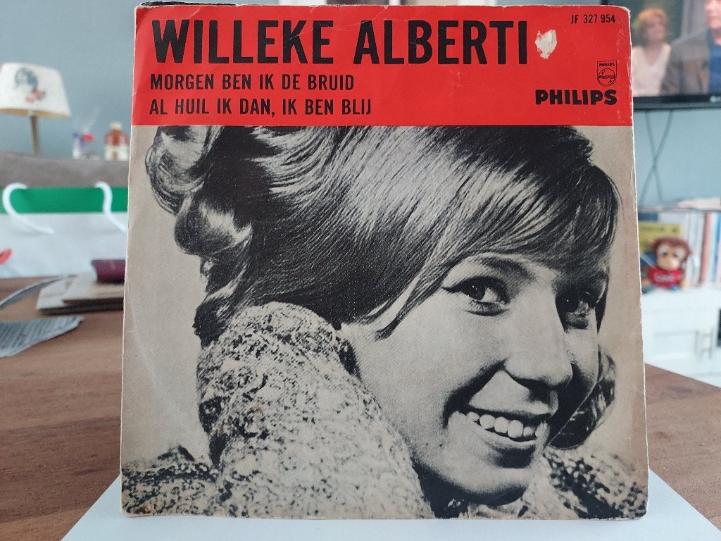 7" Single Willeke Alberti - Morgen Ben Ik De Bruid / Al Huil, Gebruikt, 7 inch, Ophalen of Verzenden, Overige typen