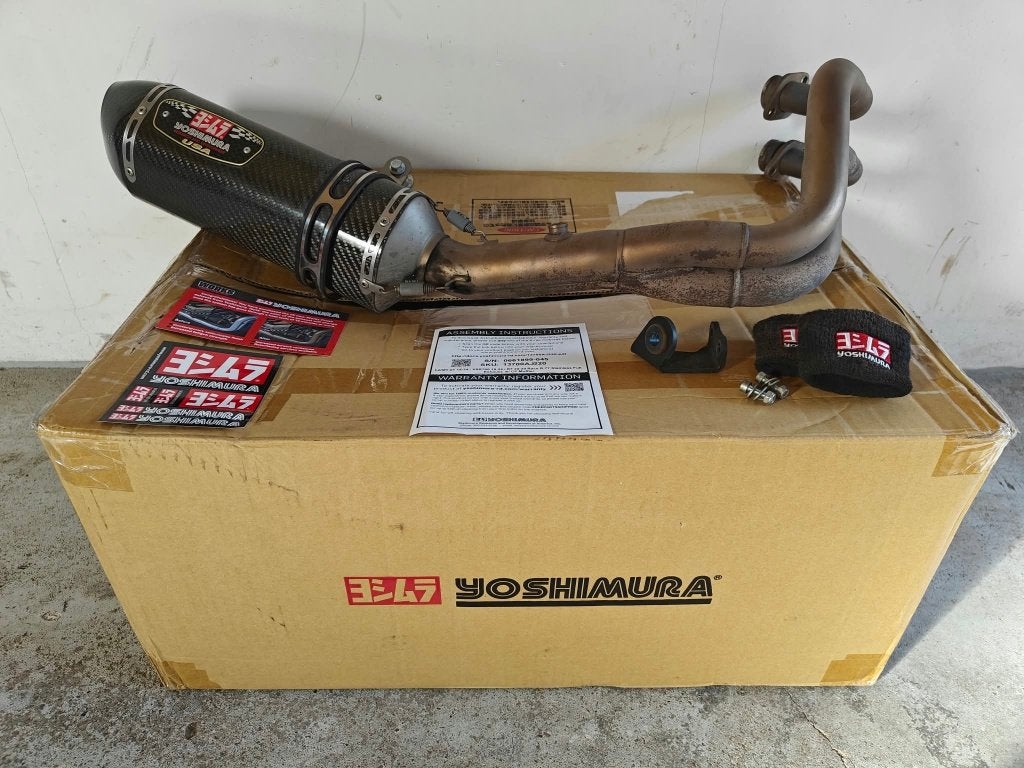 Yoshimura R77 Carbon full - ZGAN - Yamaha R7 MT-07 FZ XSR700, Ophalen of Verzenden, Gebruikt
