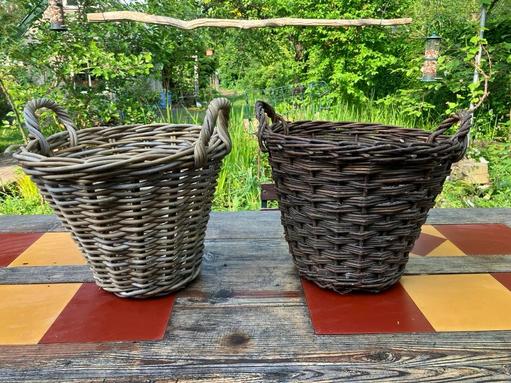 2 rieten manden, Ophalen, Gebruikt, Rond, Minder dan 30 cm