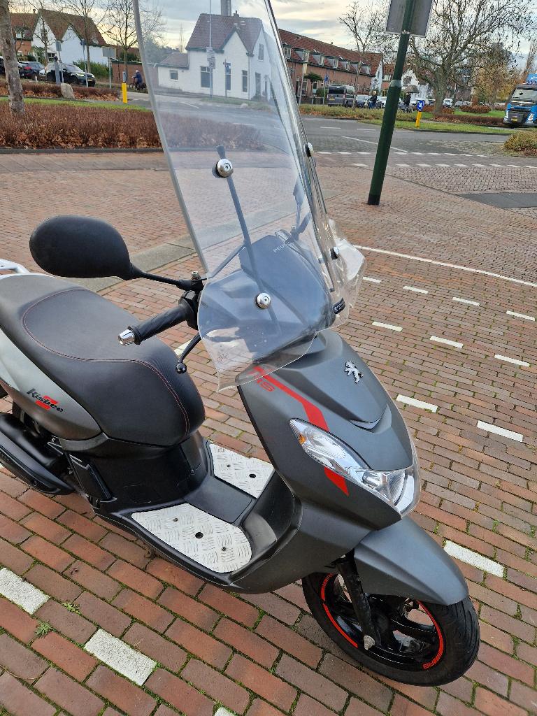 Scooter, Fietsen en Brommers, Snorfietsen en Snorscooters, Overige merken, Gebruikt, Ophalen of Verzenden, Benzine