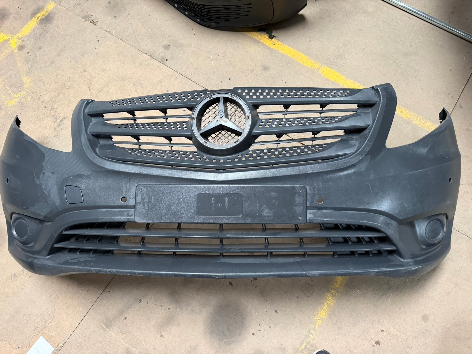 Bumper mercedes Vito bouwjaar  tm 2024, Auto diversen, Ophalen