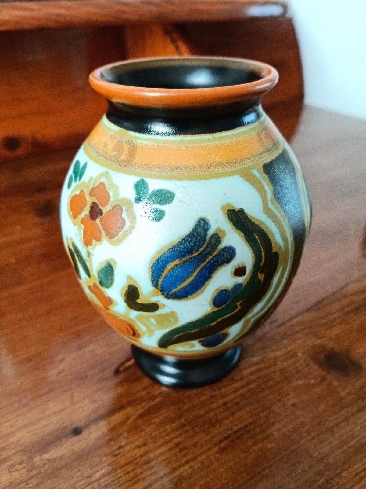 Puntgaaf Arnhemsche Fayence vaasje – Decor 'Persian', Ophalen of Verzenden