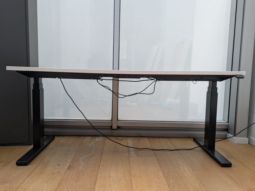 Elektrisch verstelbaar zit-sta bureau, wit/zwart, Ophalen, Zit-sta bureau, Gebruikt, 160 cm