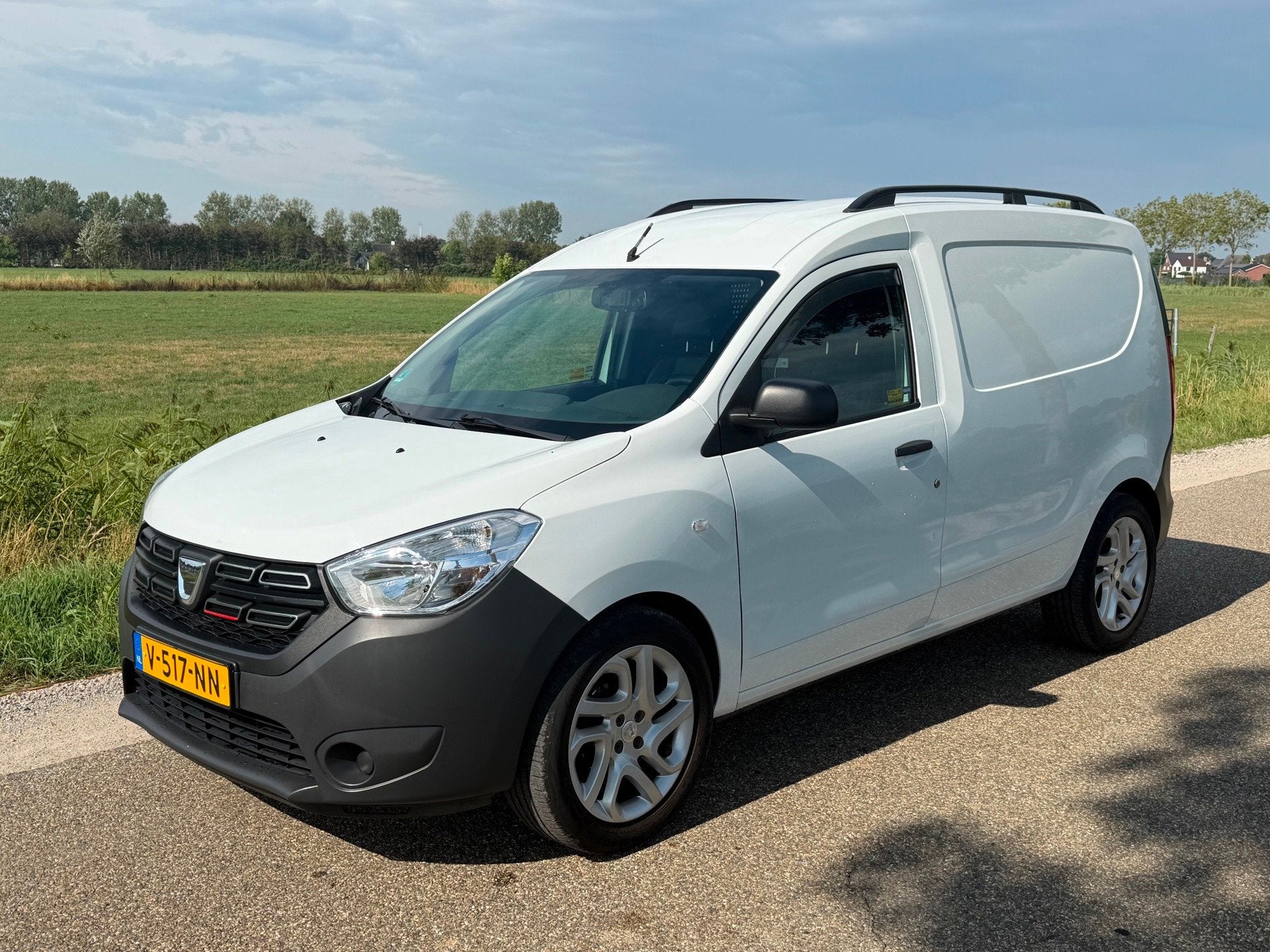Dacia Dokker 1.5 dCi 75 Basic APK 05-2027 NAP Lage KM!, Auto's, Bestelauto's, Stof, Gebruikt, 4 cilinders, 620 kg