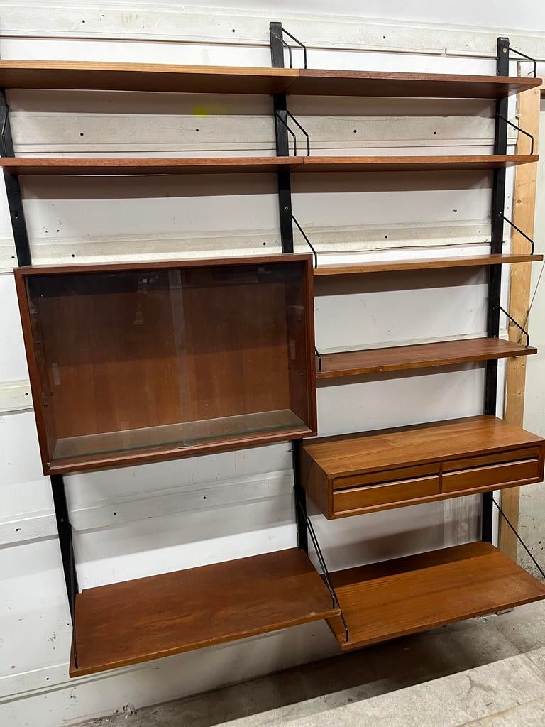 Cadovius wandsysteem vintage teak retro jaren 60 €1095, Met plank(en), Gebruikt, 150 tot 200 cm, Teakhout