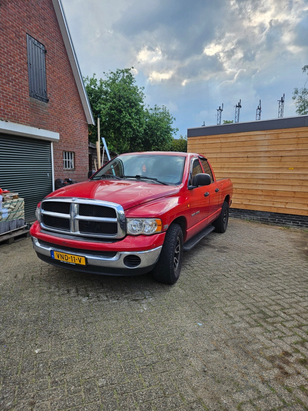 Dodge 2005 Rood 5.7 v8, Auto's, Bestelauto's, 5654 cc, 350 pk, Particulier, 2310 kg