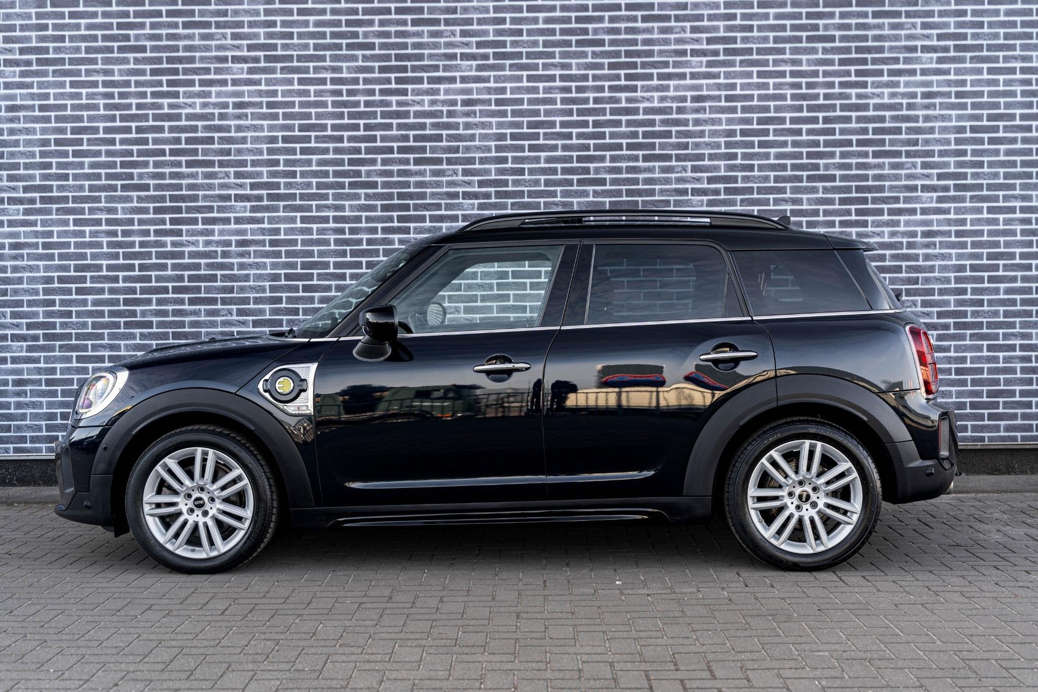 MINI Countryman 1.5 Cooper S E ALL4 Classic | Panoramadak |, Auto's, Dealer onderhouden, Automatische klimaatregeling, Gebruikt
