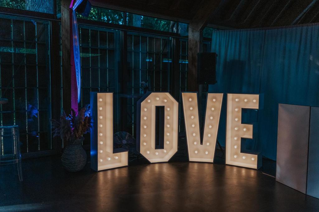LOVE letters te huur, Ophalen, Nieuw, Feestartikel, Geboorte of Huwelijk