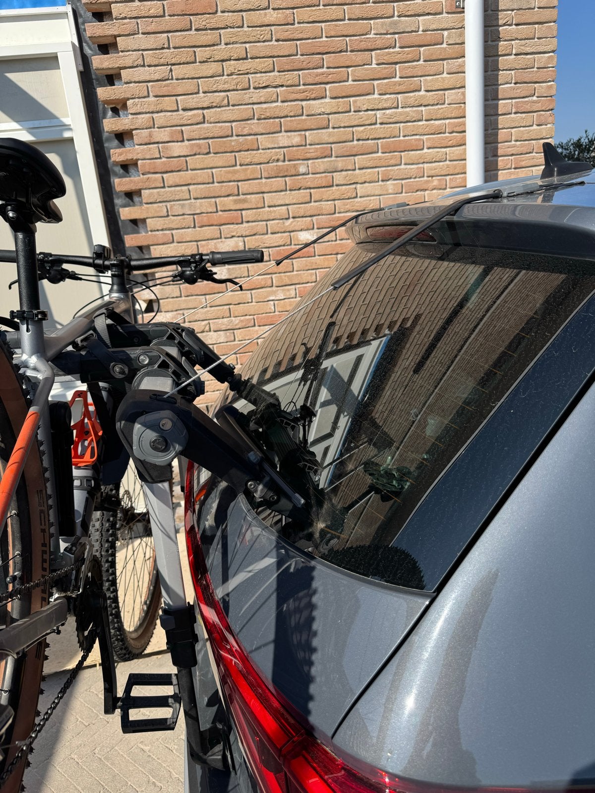 thule outway hanging 3, Auto diversen, Fietsendragers, Gebruikt, 2 fietsen, Elektrische fiets, Achterklepdrager