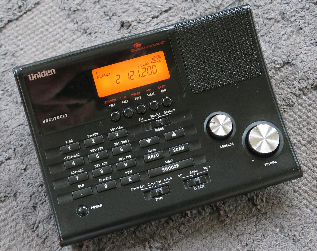Uniden Bearcat UBC370CLT met Butel ARC370 software, Telecommunicatie, Ophalen of Verzenden, Zo goed als nieuw, 500 kanalen of meer