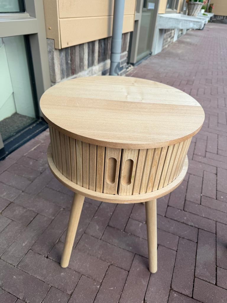2 nachtkastjes voor 30,-, Huis en Inrichting, Tafels | Bijzettafels, Minder dan 55 cm, Rond, Zo goed als nieuw, Hout