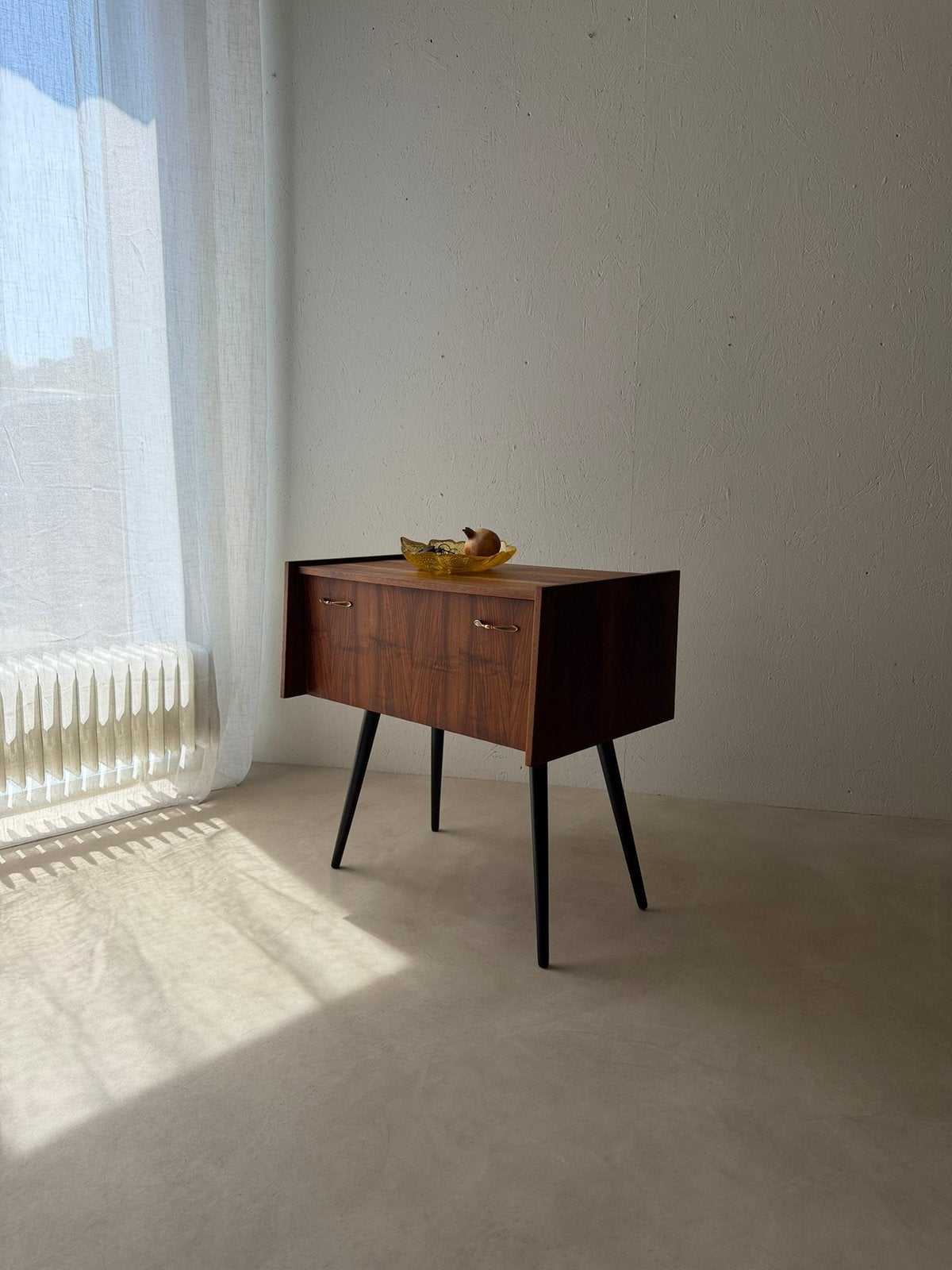 Vintage klepkast jaren 60 | Walnoot | Messing grepen, Ophalen of Verzenden, Zo goed als nieuw