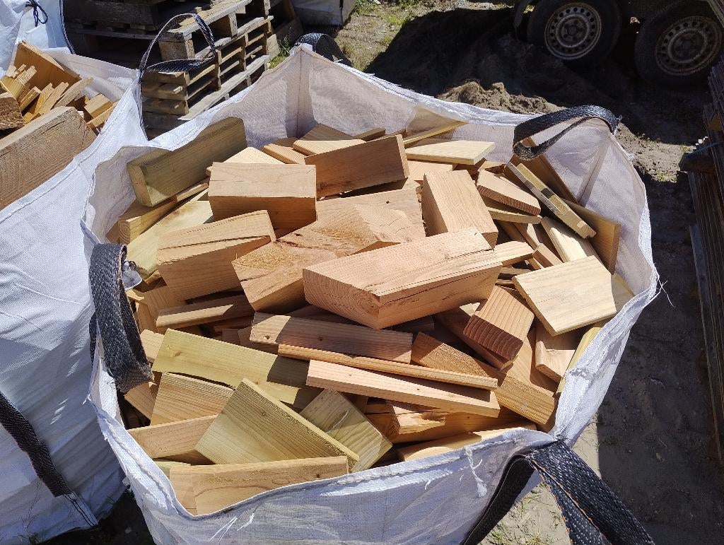 Kachel/Stookhout € 20,-, Ophalen