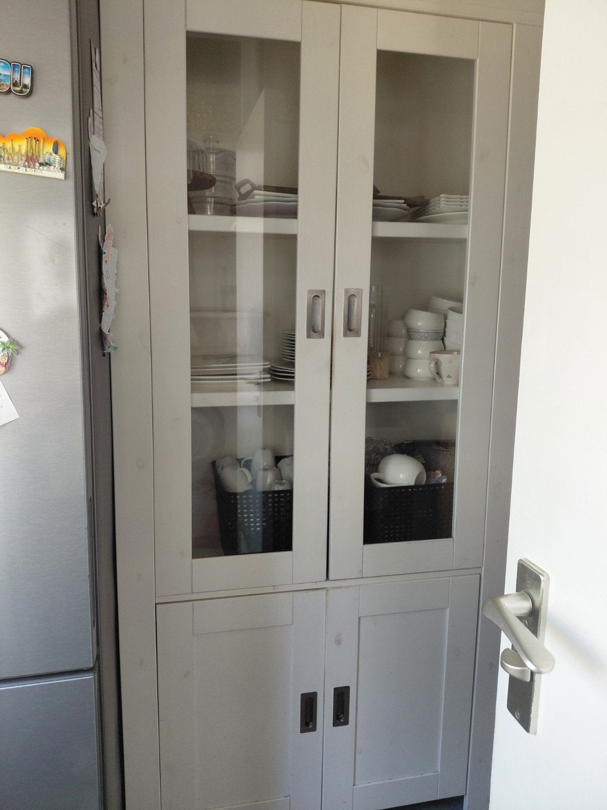 Mooie vitrinekast - 200 cm hoog, 95 cm breed, 25 tot 50 cm, Gebruikt, Met deur(en), Glas