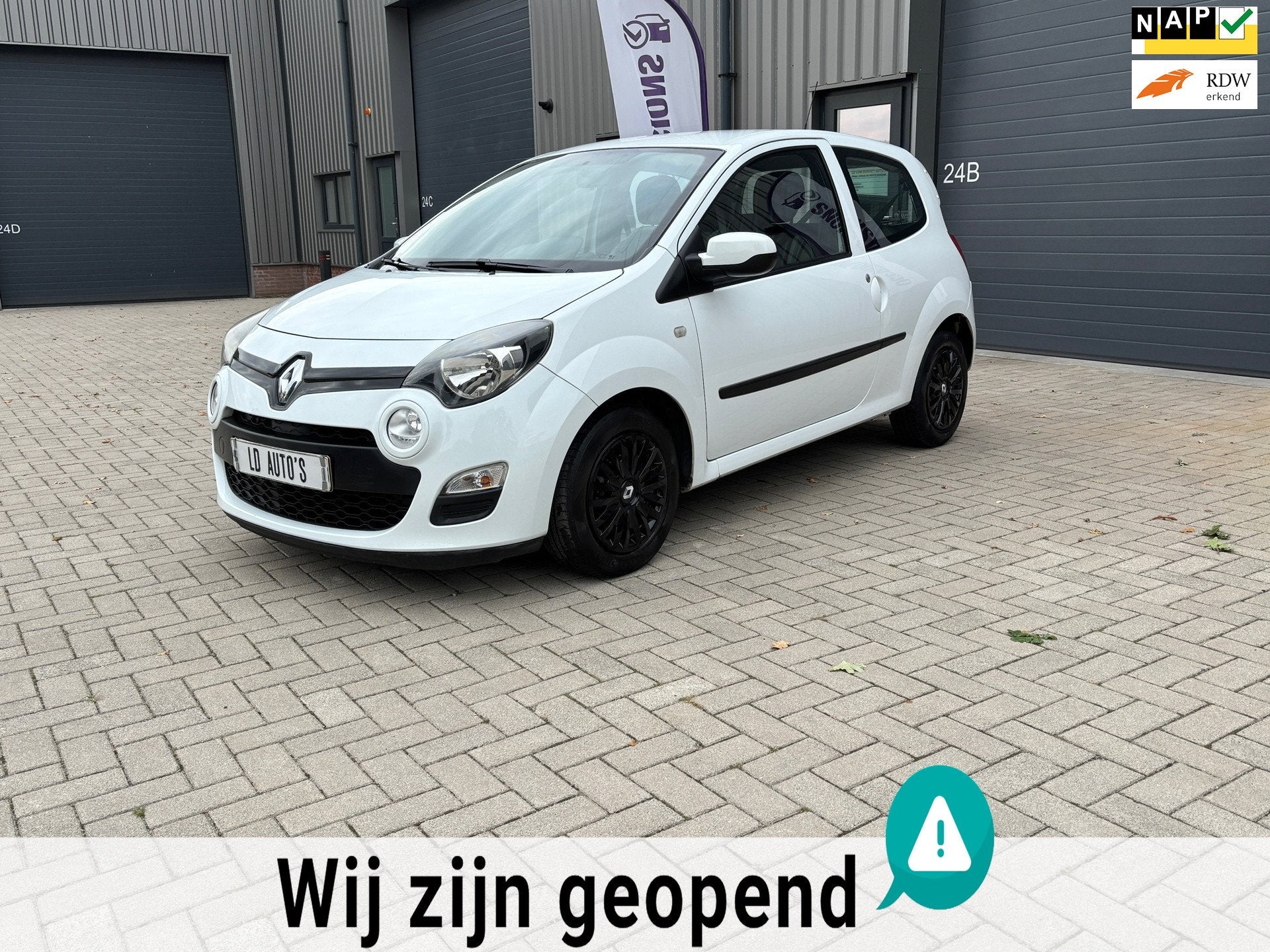 Renault Twingo 1.2 16V Collection 3 DEURS 2 e EIGENAAR IN PR, Voorwielaandrijving, Gebruikt, 4 cilinders, 4 stoelen