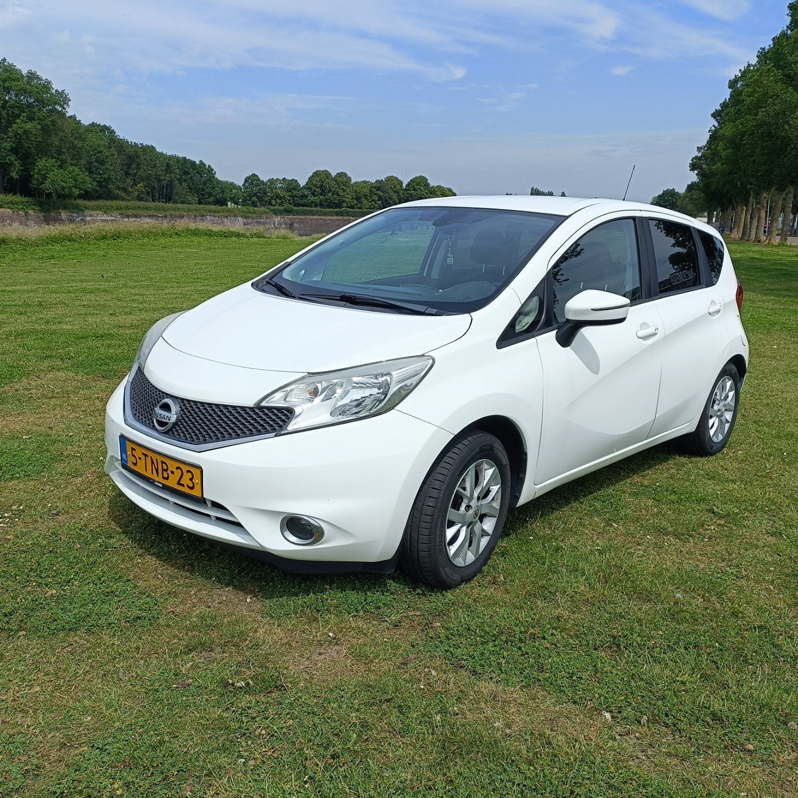 Nissan Note 1.2 Connect 59KW/80PK 2014 Wit Navigatie Airco, Euro 5, Stof, 980 kg, Zwart