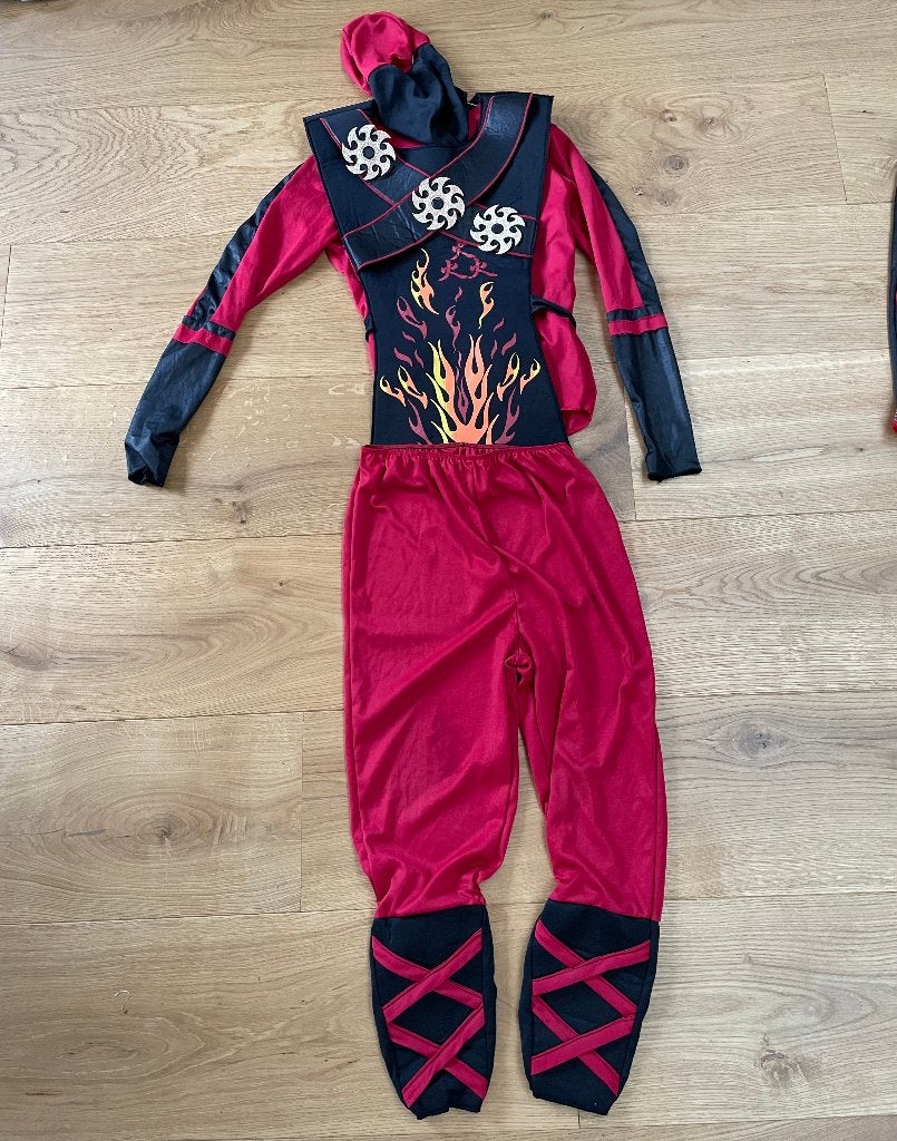 Carnaval Ninja pak kind maat 140, Ophalen, Zo goed als nieuw, 134 t/m 140, Jongen of Meisje