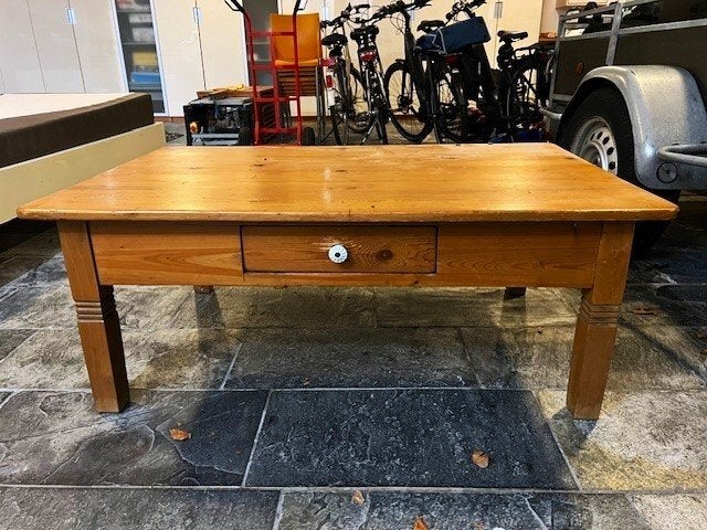 Antiek grenen Salontafel met laatje en wit porcelijnen knop, Ophalen, Gebruikt, 100 tot 150 cm, 50 tot 100 cm