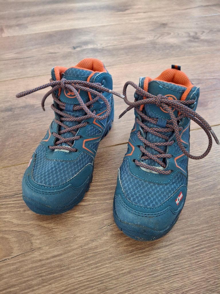 Bergschoenen Trollkids maat 31, Ophalen, Zo goed als nieuw, Schoenen