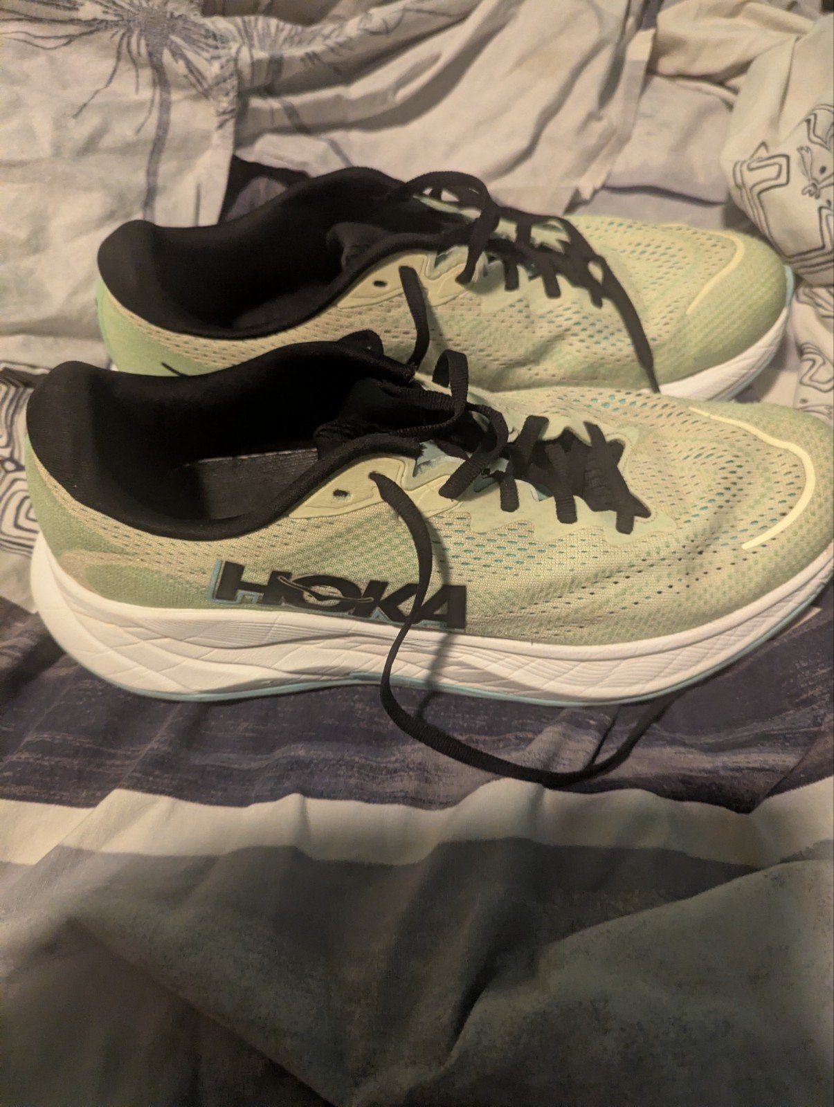 Hoka Rincon 4 hardloopschoenen - Maat 44 2/3, Overige merken, Gebruikt, Hardloopschoenen, Ophalen of Verzenden