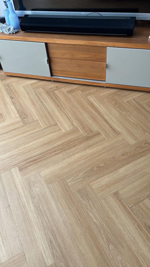 Hulsta tv kast, Ophalen, Gebruikt, 100 tot 150 cm, Minder dan 100 cm