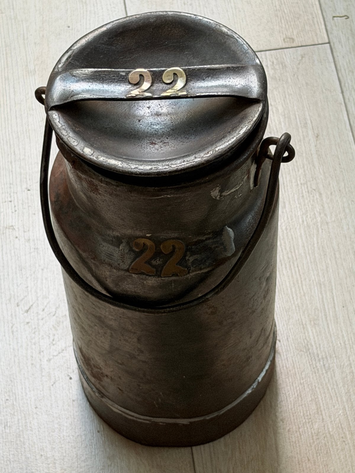 Antiek melkbusje met nummer 22 - Uniek decoratiestuk, Ophalen