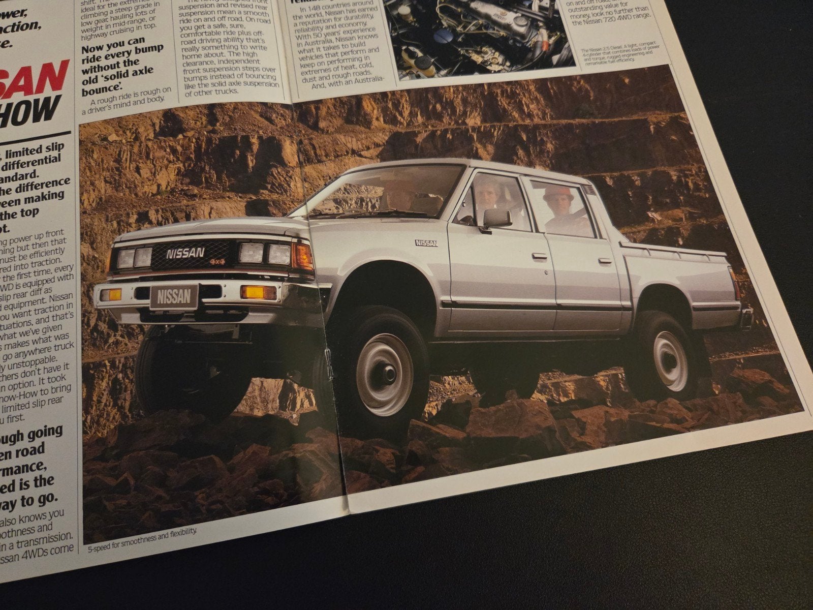 Brochure Nissan 720 4x4 Trucks 1985 Australië, Ophalen of Verzenden, Zo goed als nieuw, Nissan