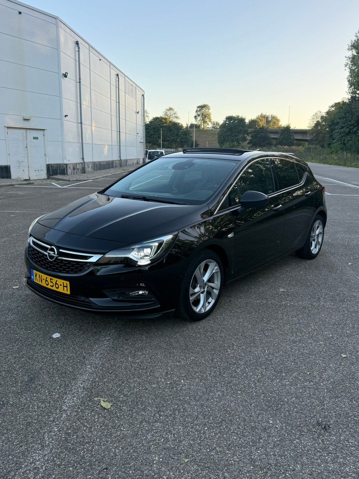 Opel Astra 1.0 Turbo 77KW 5D 2016 Zwart, 610 kg, Handgeschakeld, Start-stop-systeem, Particulier
