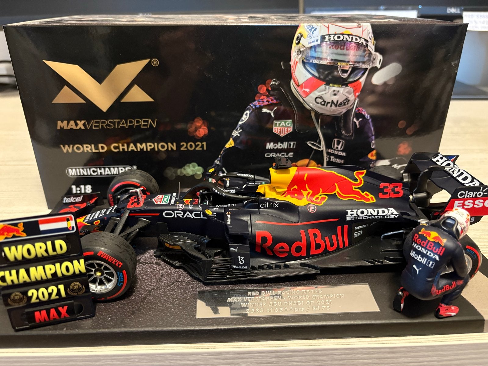 Red Bull RB16B Max Verstappen championship 2021 Abu Dhabi GP, Ophalen of Verzenden, Nieuw, Auto, MiniChamps