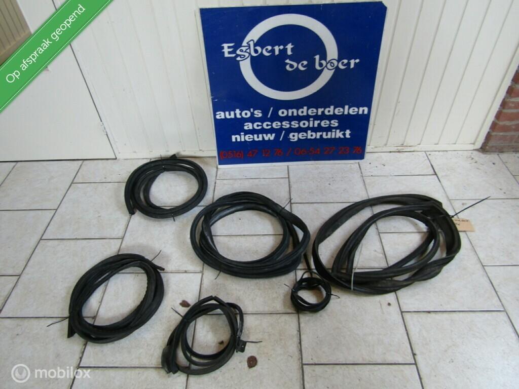 Raamrubber voorruit deurrubber kofferbakrubber Commodore B, Auto-onderdelen, Ruiten en Toebehoren, Gebruikt, Opel, Ophalen of Verzenden