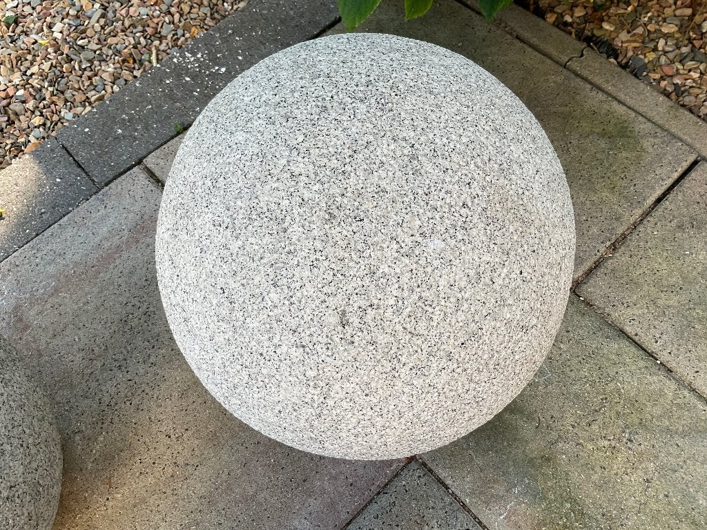 Decoratieve graniet bollen, Ophalen