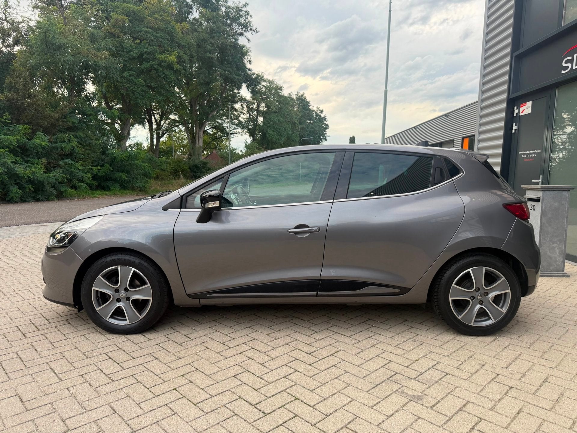 Foto 21 van Renault Clio 0.9 TCe ECO Night&Day|Airco|Navi|Cruise|APK nw